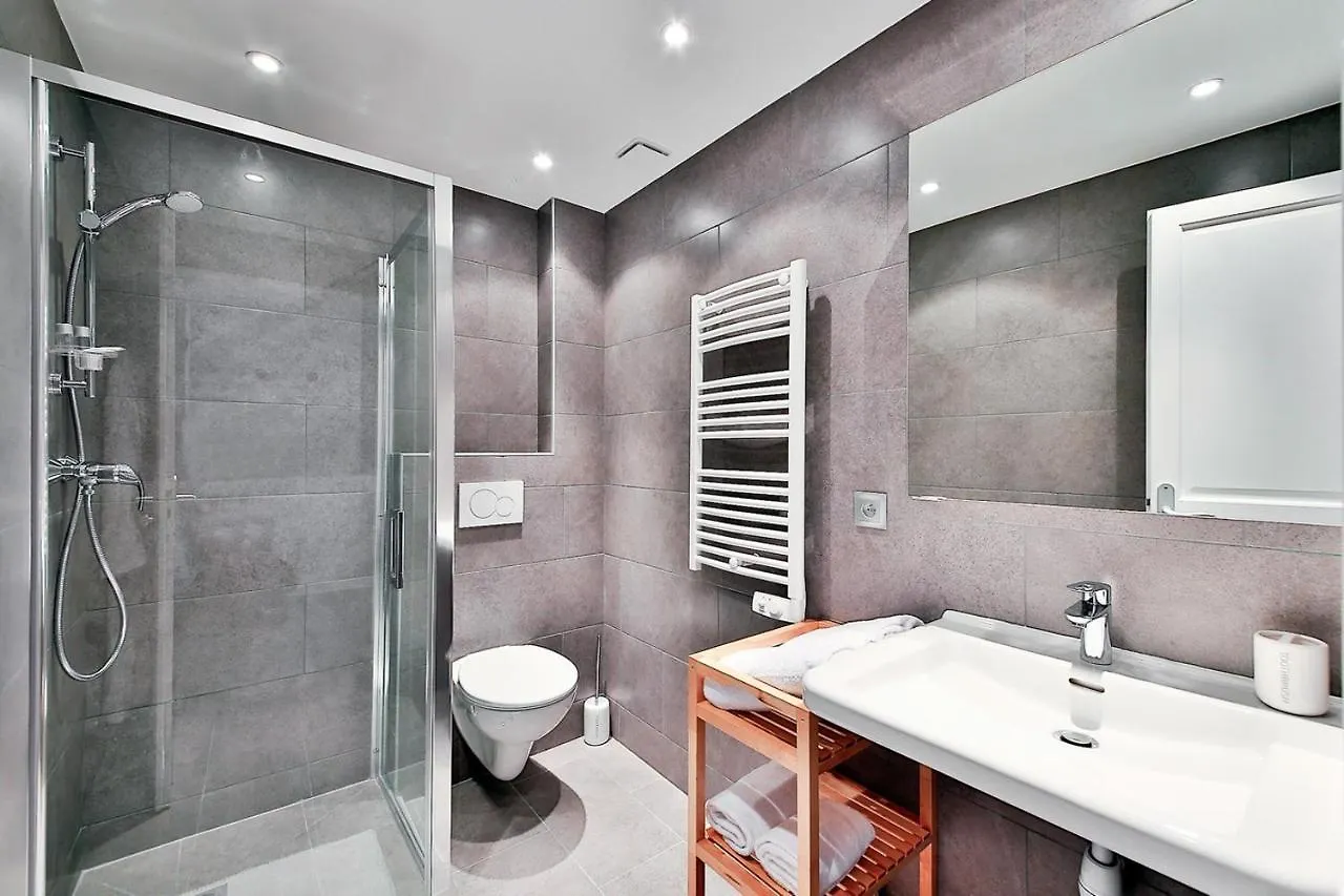 Sweet Inn - Saint Denis Paris 0*,  France